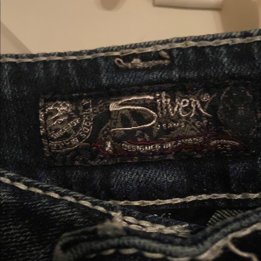 Silver Jeans Blue Boot Cut with Distinctive Stitching - Picture 5 of 5